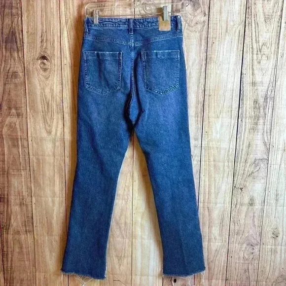 Zara medium wash raw hem straight leg jeans Size US 4 - Picture 5 of 7